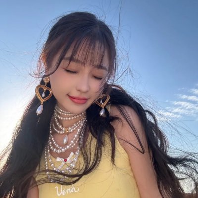 美人无泪